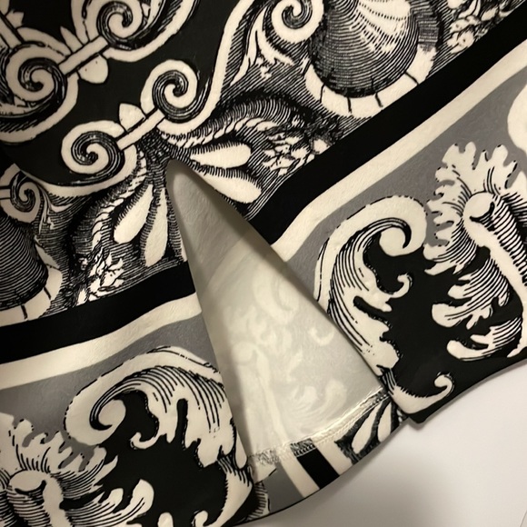 Sexy pencil dress for evenings out - Picture 7 of 11